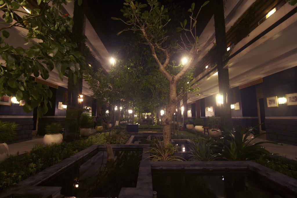 Savita Garden Inn Yogyakarta Kültér fotó